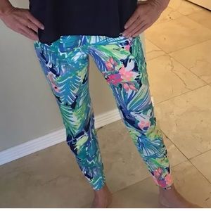 Lily Pulitzer 2 cropped capris fluorescent pants